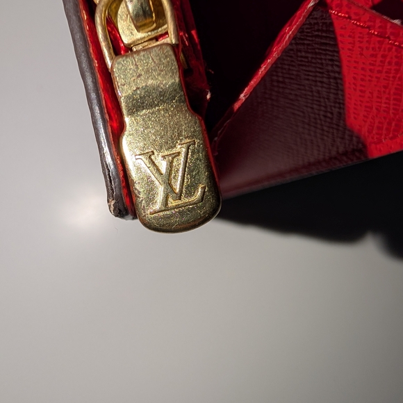 Authentic Louis Vuitton Limited Edition Christmas Animation Bumper Cars Wallet - Picture 12 of 13